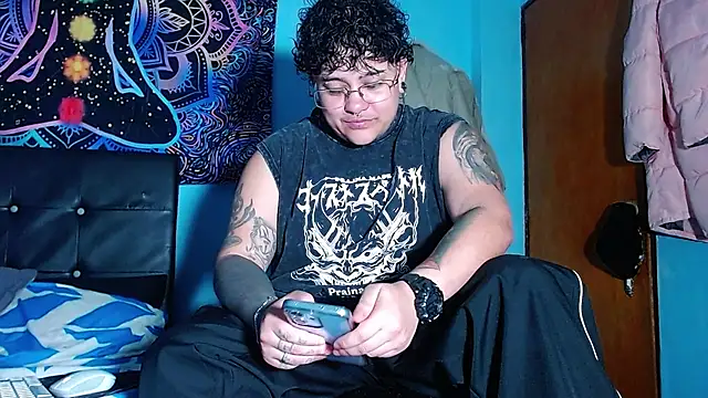 Snapshot of Techno_420_ chatting on 03-04-26, 11:55 Techno 420 online show from 03-04-26, 11:55