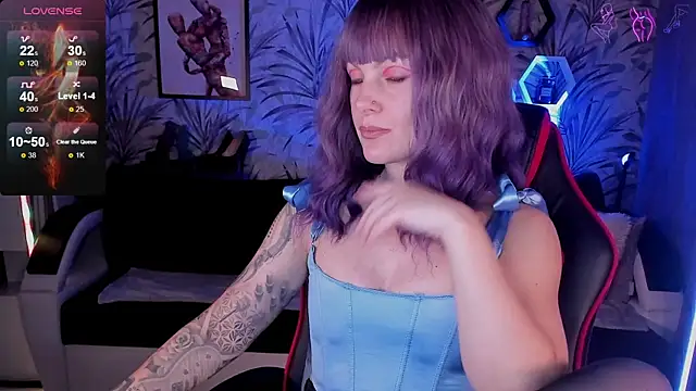 Snapshot of Devi_Evi chatting on 12-16-25, 06:46 Devi Evi online show from 12-16-25, 06:46