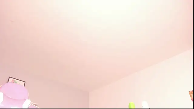 Snapshot of agyness_bell chatting on 06-15-26, 11:18 agyness bell online show from 06-15-26, 11:18
