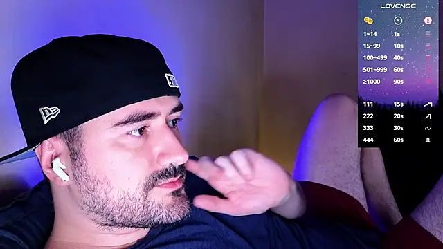 Snapshot of DominantTheo chatting on 01-30-25, 03:44 DominantTheo online show from 01-30-25, 03:44