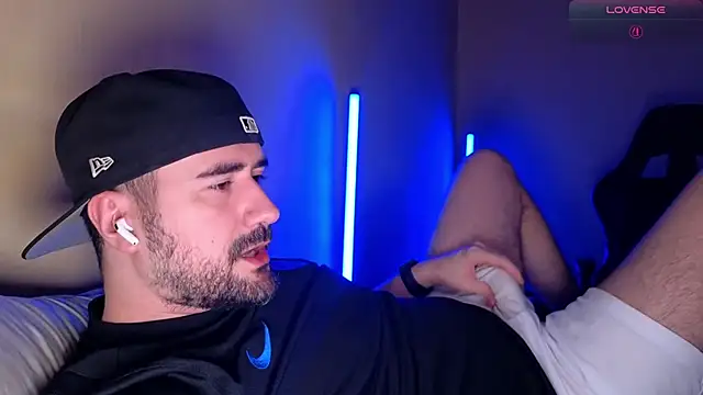 DominantTheo online show from 03-22-26, 03:43