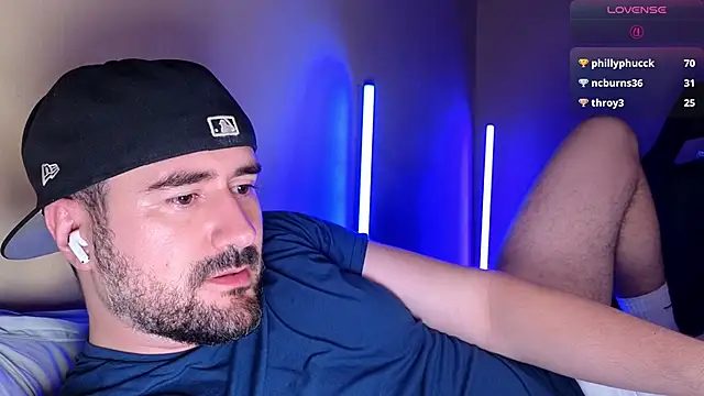 DominantTheo online show from 04-17-26, 04:59