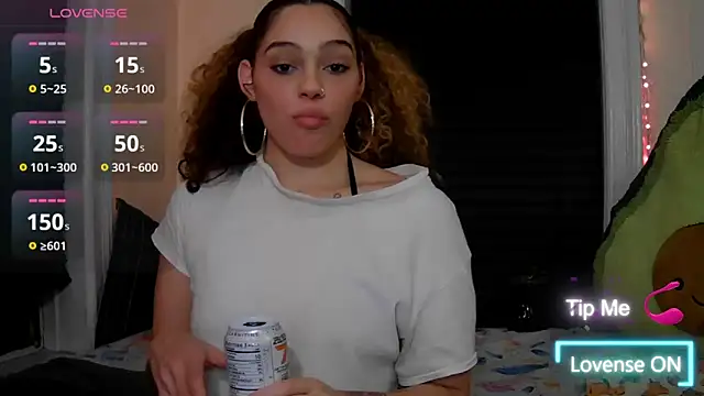 sapphirestorm8 online show from 10-19-25, 12:22