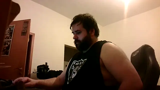 Snapshot of Superbearc89 chatting on 12-19-24, 08:34 Superbearc89 online show from 12-19-24, 08:34