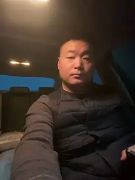 Snapshot of S00 chatting on 12-16-24, 12:37 S00 online show from 12-16-24, 12:37