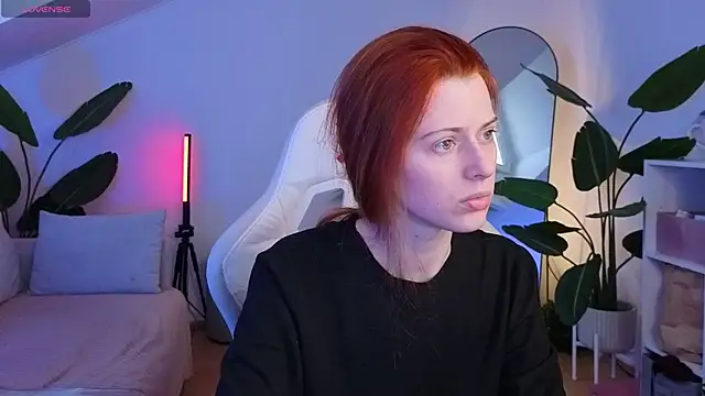 doll lesli online show from 11-12-25, 06:36