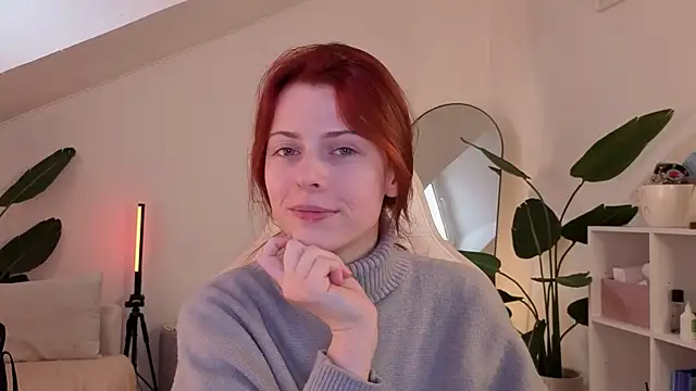 Snapshot of doll_lesli chatting on 12-18-25, 09:48 doll lesli online show from 12-18-25, 09:48