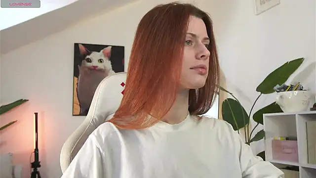 Snapshot of doll_lesli chatting on 02-28-26, 01:01 doll lesli online show from 02-28-26, 01:01