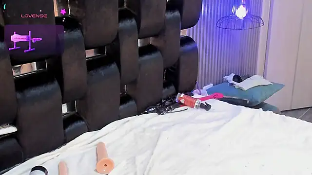 levana1 online show from 09-27-25, 03:17