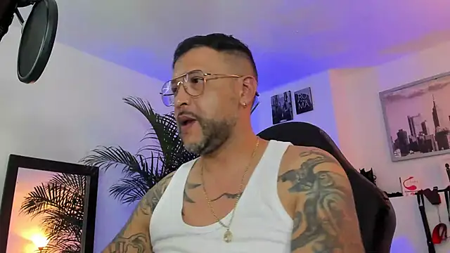 MrFrank tattoo online show from 01-21-25, 03:26