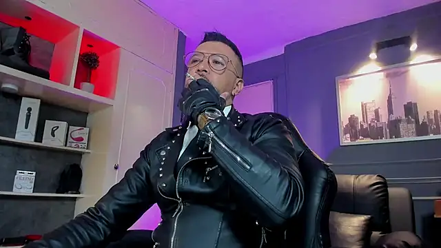 MrFrank tattoo online show from 02-14-26, 10:34