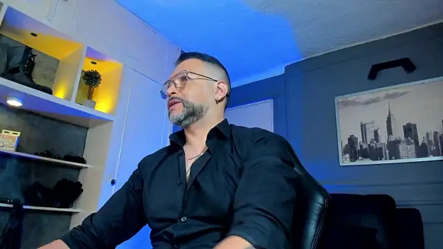 MrFrank tattoo online show from 02-27-26, 10:37