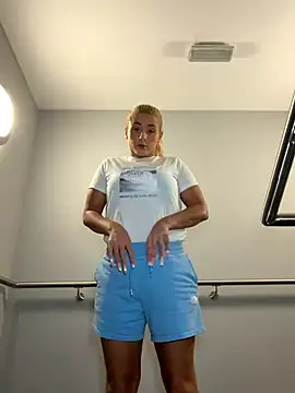 Strongqueen online show from 10-10-25, 09:14