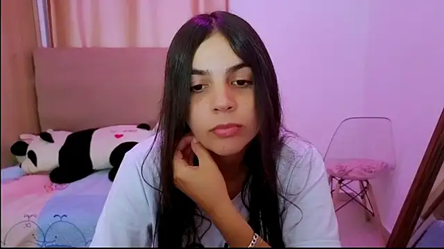 Snapshot of _elenna chatting on 04-28-26, 05:51 elenna online show from 04-28-26, 05:51