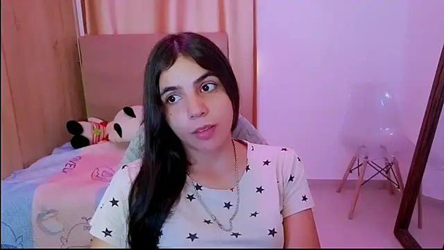 Snapshot of _elenna chatting on 05-02-26, 06:02 elenna online show from 05-02-26, 06:02