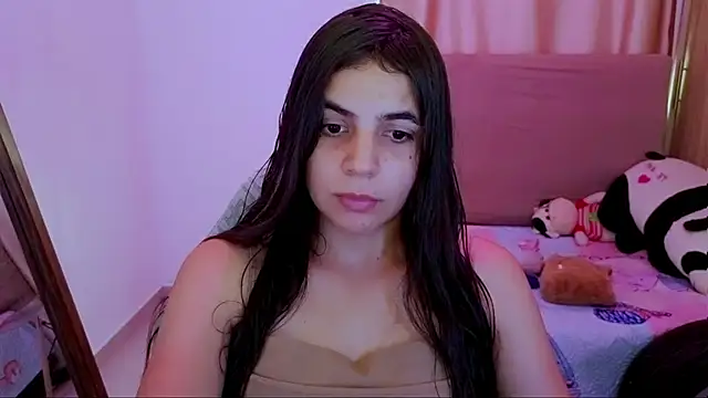 Snapshot of _elenna chatting on 06-19-26, 05:39 elenna online show from 06-19-26, 05:39