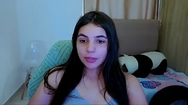 Snapshot of _elenna chatting on 06-21-26, 05:48 elenna online show from 06-21-26, 05:48