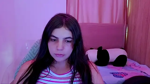 Snapshot of _elenna chatting on 06-24-26, 05:23 elenna online show from 06-24-26, 05:23