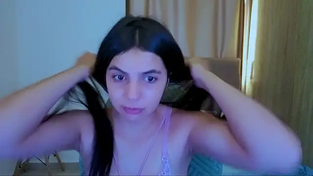 Snapshot of _elenna chatting on 07-01-26, 06:07 elenna online show from 07-01-26, 06:07