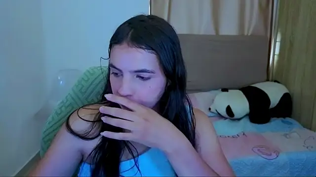 Snapshot of _elenna chatting on 07-07-26, 06:01 elenna online show from 07-07-26, 06:01