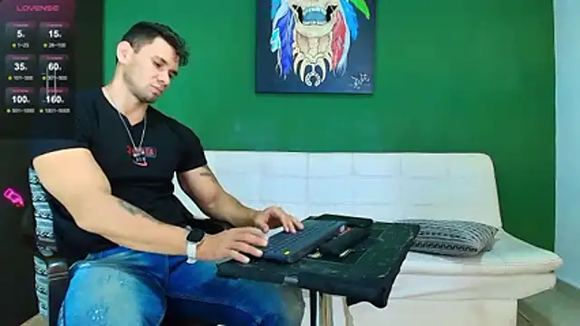 Snapshot of GendersonFit chatting on 11-03-25, 09:16 GendersonFit online show from 11-03-25, 09:16