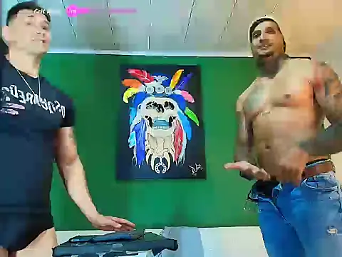 Snapshot of GendersonFit chatting on 11-05-25, 09:48 GendersonFit online show from 11-05-25, 09:48