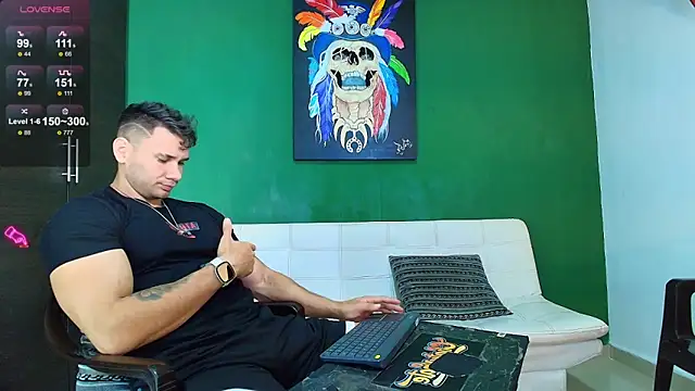 Snapshot of GendersonFit chatting on 11-09-25, 02:26 GendersonFit online show from 11-09-25, 02:26