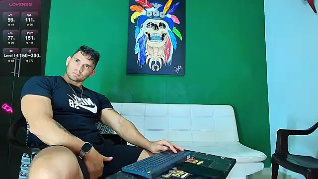 Snapshot of GendersonFit chatting on 11-11-25, 10:10 GendersonFit online show from 11-11-25, 10:10