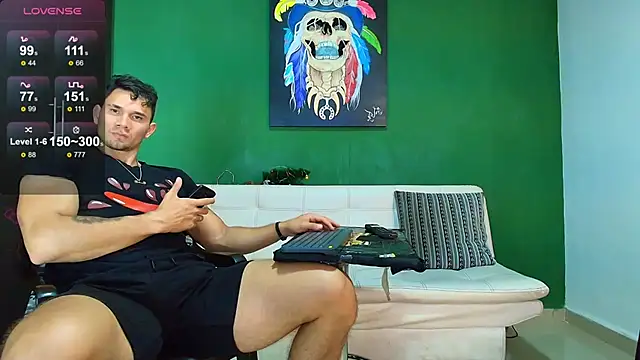 Snapshot of GendersonFit chatting on 11-15-25, 09:43 GendersonFit online show from 11-15-25, 09:43