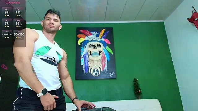 Snapshot of GendersonFit chatting on 12-05-25, 02:14 GendersonFit online show from 12-05-25, 02:14