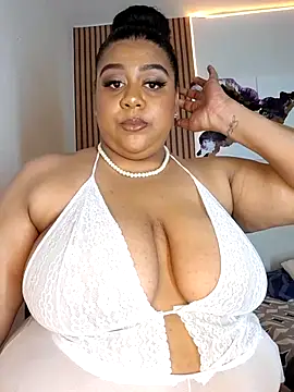 Snapshot of BiancaFollerach chatting on 05-16-26, 06:50 BiancaFollerach online show from 05-16-26, 06:50