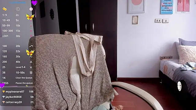 linda giggle online show from 12-05-24, 04:34