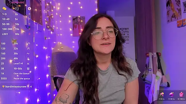 linda giggle online show from 11-21-25, 09:35