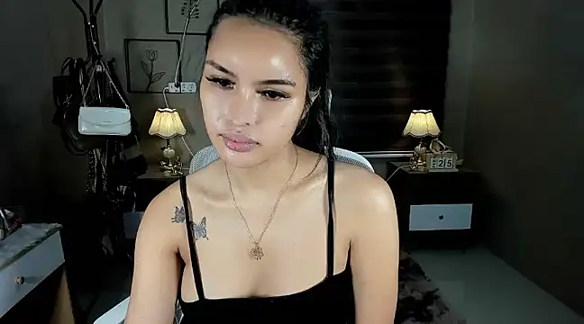 Snapshot of EternityBanks chatting on 02-25-25, 02:47 EternityBanks online show from 02-25-25, 02:47