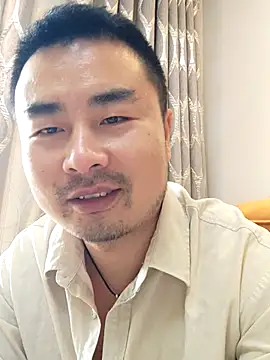 Snapshot of guozuo chatting on 06-19-26, 01:43 guozuo online show from 06-19-26, 01:43