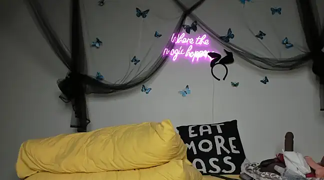 ThickAssRena online show from 02-11-25, 04:35