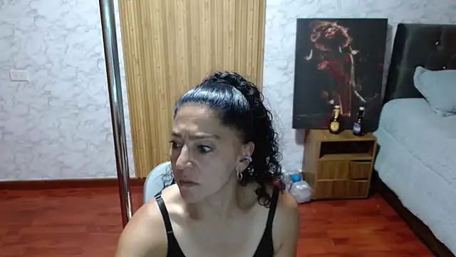 Snapshot of Anitta_muscle chatting on 04-23-26, 08:22 Anitta muscle online show from 04-23-26, 08:22