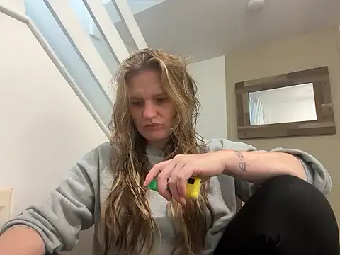samanthaalice online show from 09-11-25, 08:03