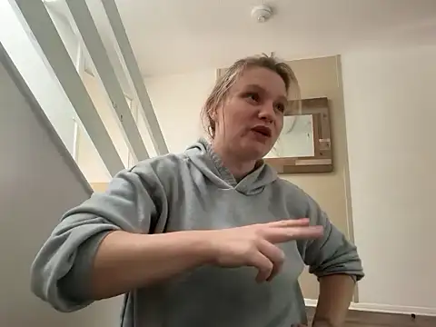 samanthaalice online show from 10-21-25, 10:05