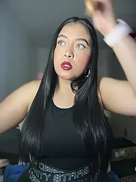 Snapshot of cami_ortiz__ chatting on 01-15-25, 02:27 cami ortiz online show from 01-15-25, 02:27
