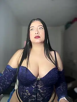 Snapshot of cami_ortiz__ chatting on 01-22-25, 02:59 cami ortiz online show from 01-22-25, 02:59