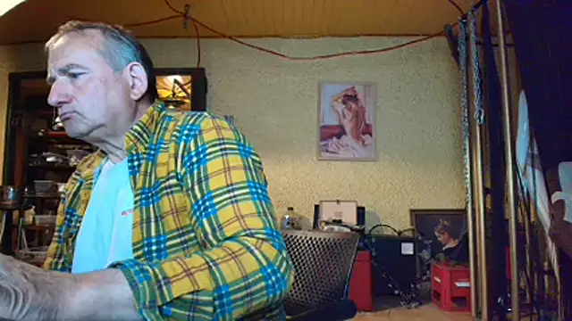 Snapshot of jeanlulu chatting on 05-16-26, 07:45 jeanlulu online show from 05-16-26, 07:45