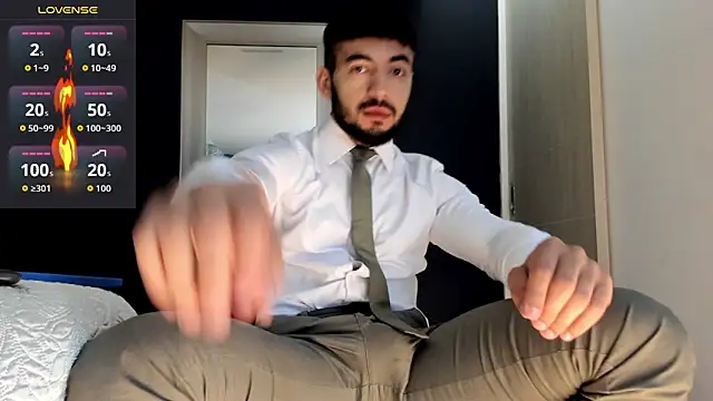 MarkWalker   online show from 03-12-26, 10:21