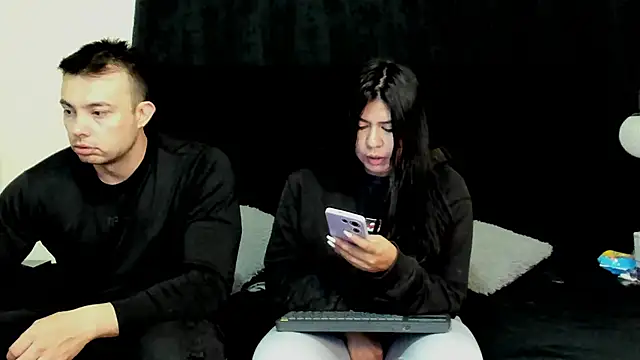 lissandthor13 online show from 12-19-25, 10:22