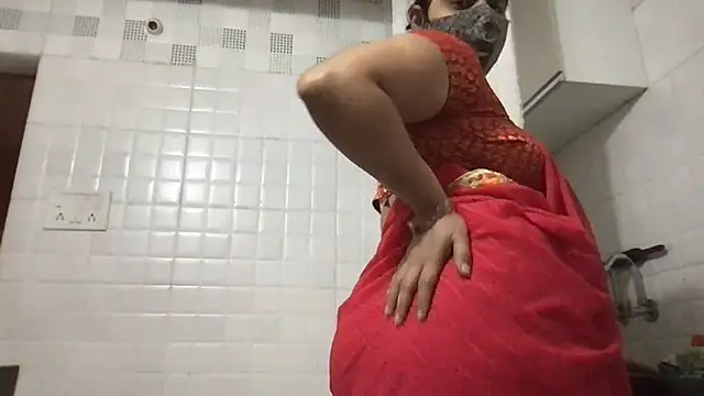 Snapshot of Riyasingh9 chatting on 01-16-25, 04:38 Riyasingh9 online show from 01-16-25, 04:38