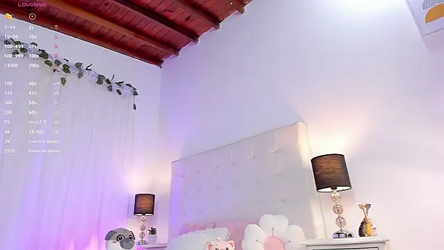 tatikiss  online show from 09-11-25, 11:32