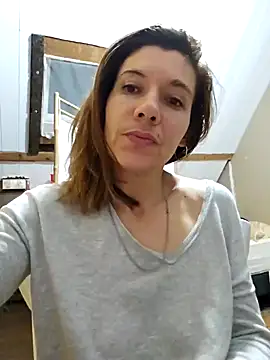 Snapshot of Lina_lou4 chatting on 12-17-24, 05:15 Lina lou4 online show from 12-17-24, 05:15
