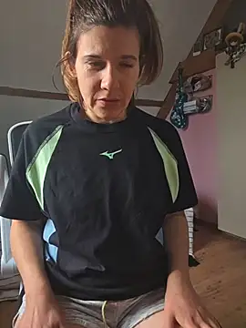 Lina lou4 online show from 11-24-25, 12:27