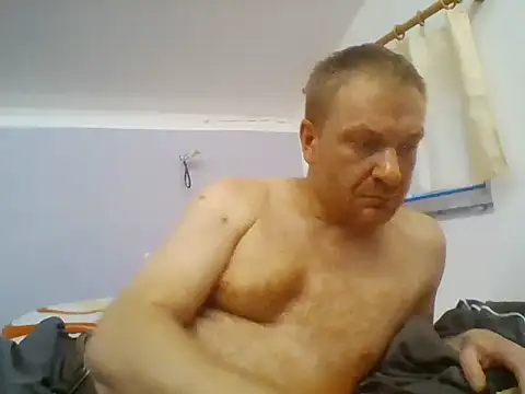 Snapshot of 82liska chatting on 05-07-26, 06:13 82liska online show from 05-07-26, 06:13