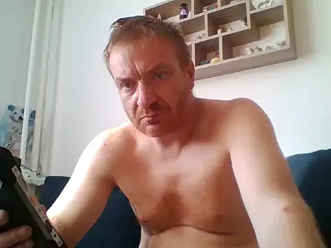 Snapshot of 82liska chatting on 06-02-26, 04:31 82liska online show from 06-02-26, 04:31